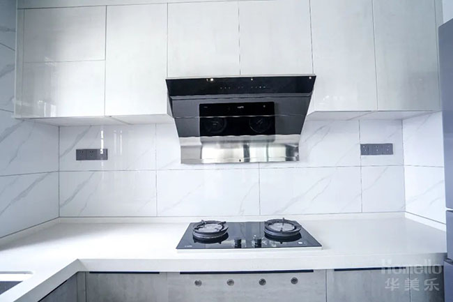 140㎡簡(jiǎn)約四居，用低調(diào)的軟裝搭配打造實(shí)用之家